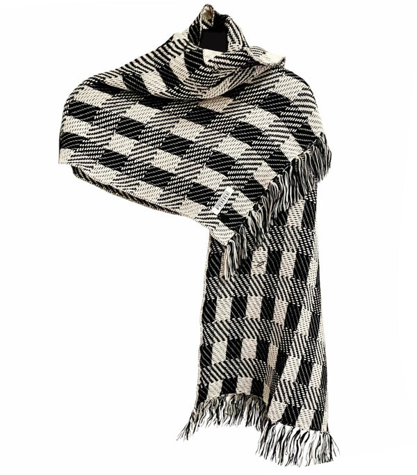 1980s Gianfranco Ferre Houndstooth Wool Shawl Scarf - STYLE-CHNGR