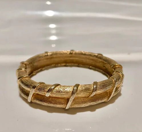 1960s GIVENCHY CUSTOME JEWELLERY SLAVE GILT BANGLE BRACELET - STYLE-CHNGR