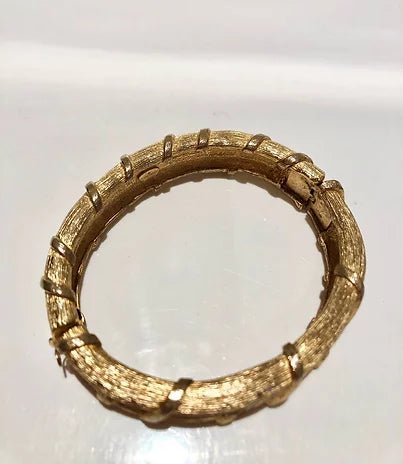 1960s GIVENCHY CUSTOME JEWELLERY SLAVE GILT BANGLE BRACELET - STYLE-CHNGR