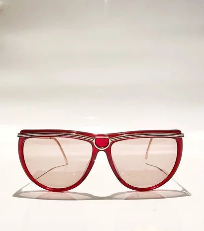 1980s GUCCI CAT EYE RED GOLD oversized SUNGLASSES - STYLE-CHNGR