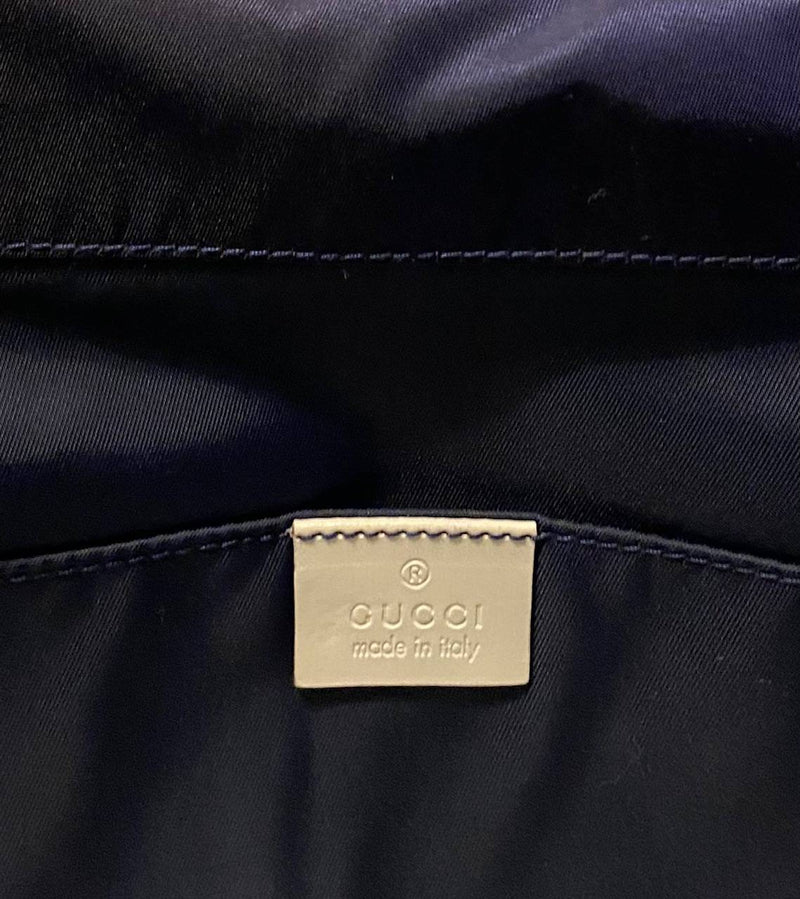 2000s Gucci Navy Canvas Crossbody messenger travel bag - STYLE-CHNGR